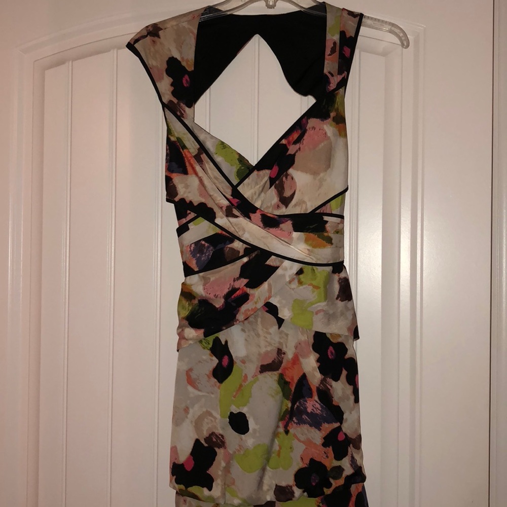 Jessica Simpson Floral Dress 🚫 SOLD 🚫 - Picture 4 of 6